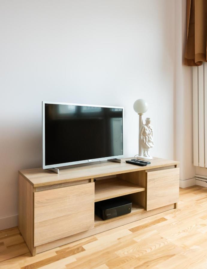 Saska Kepa Vistula Apartment ワルシャワ エクステリア 写真
